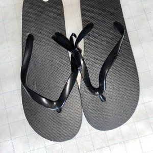 black flip flops